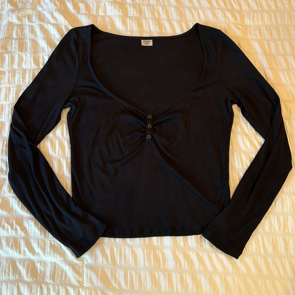 Aritzia Sunday Best Hank Longsleeve - Black Size L - Picture 2 of 5